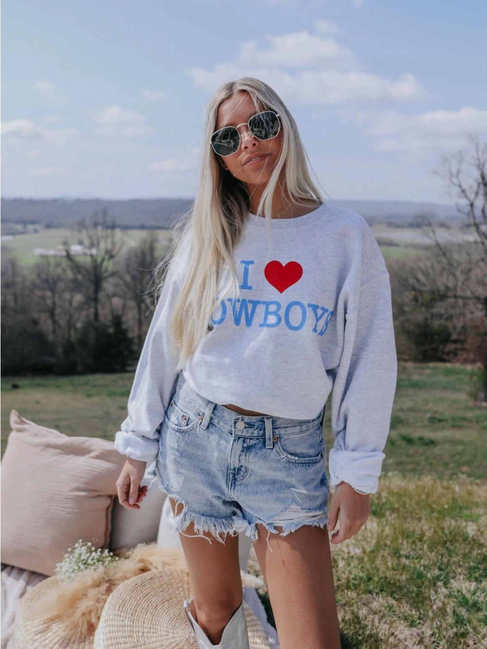 I Heart Cowboys Gray Graphic Pullover Sweatshirt